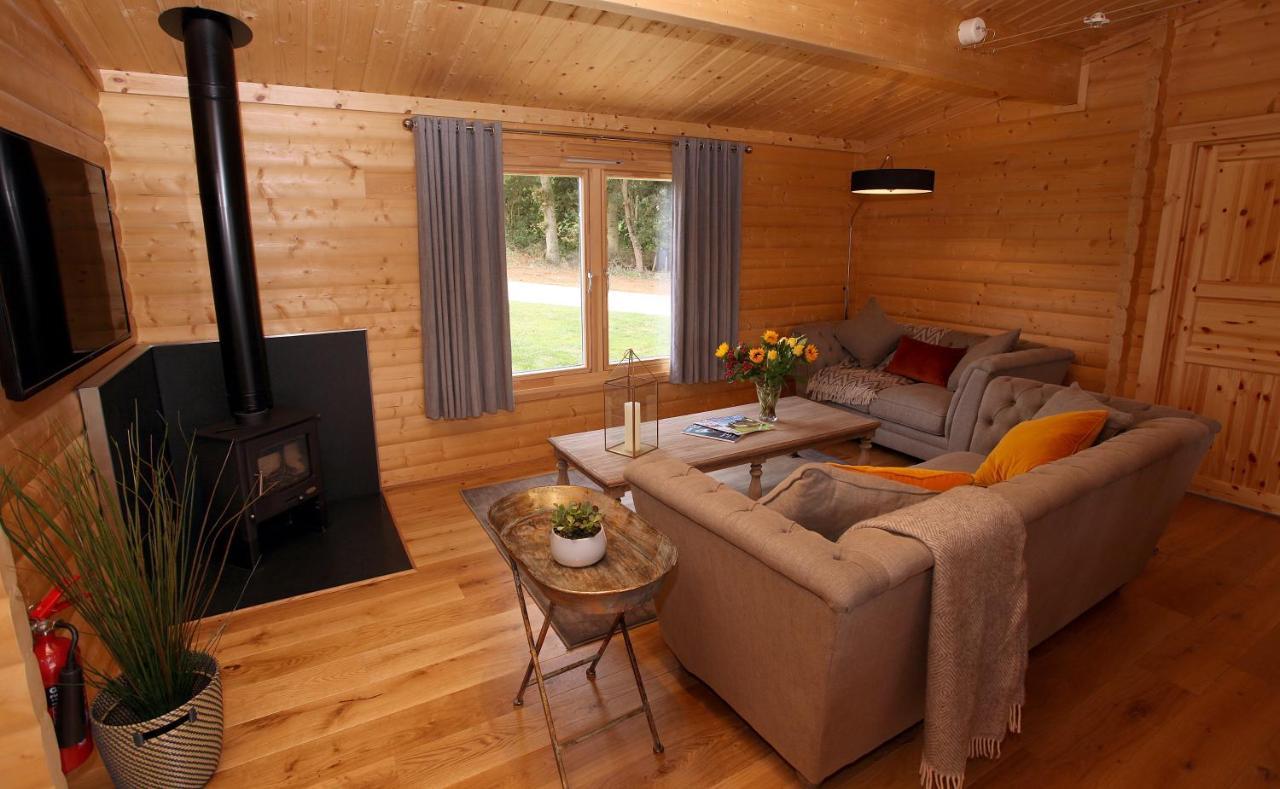 Cambridgeshire Lakes - Luxury Lodges In A Stunning Lake Location Gamlingay Exterior foto